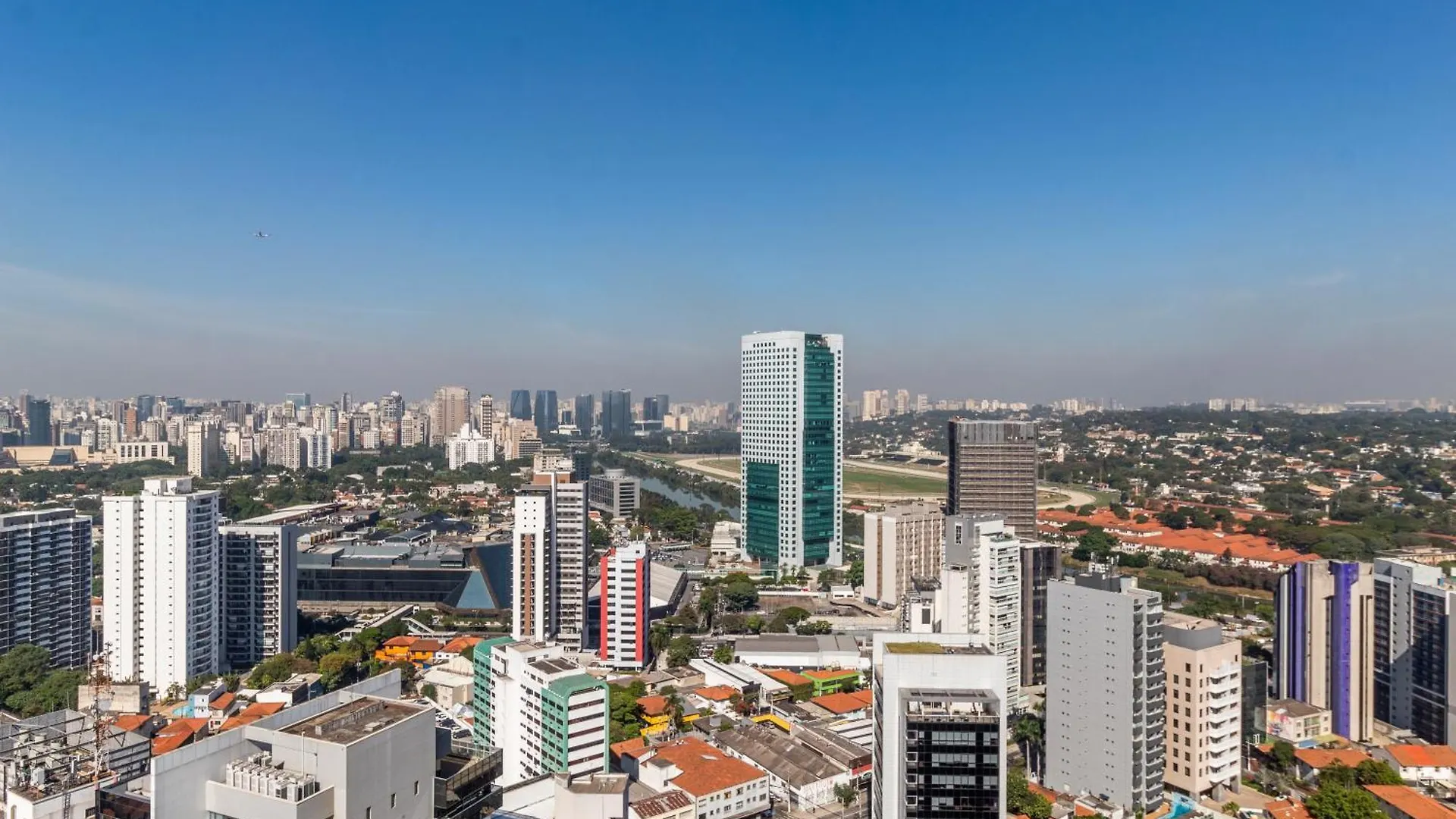 3 Quartos Thera Faria Lima São Paulo 0*,