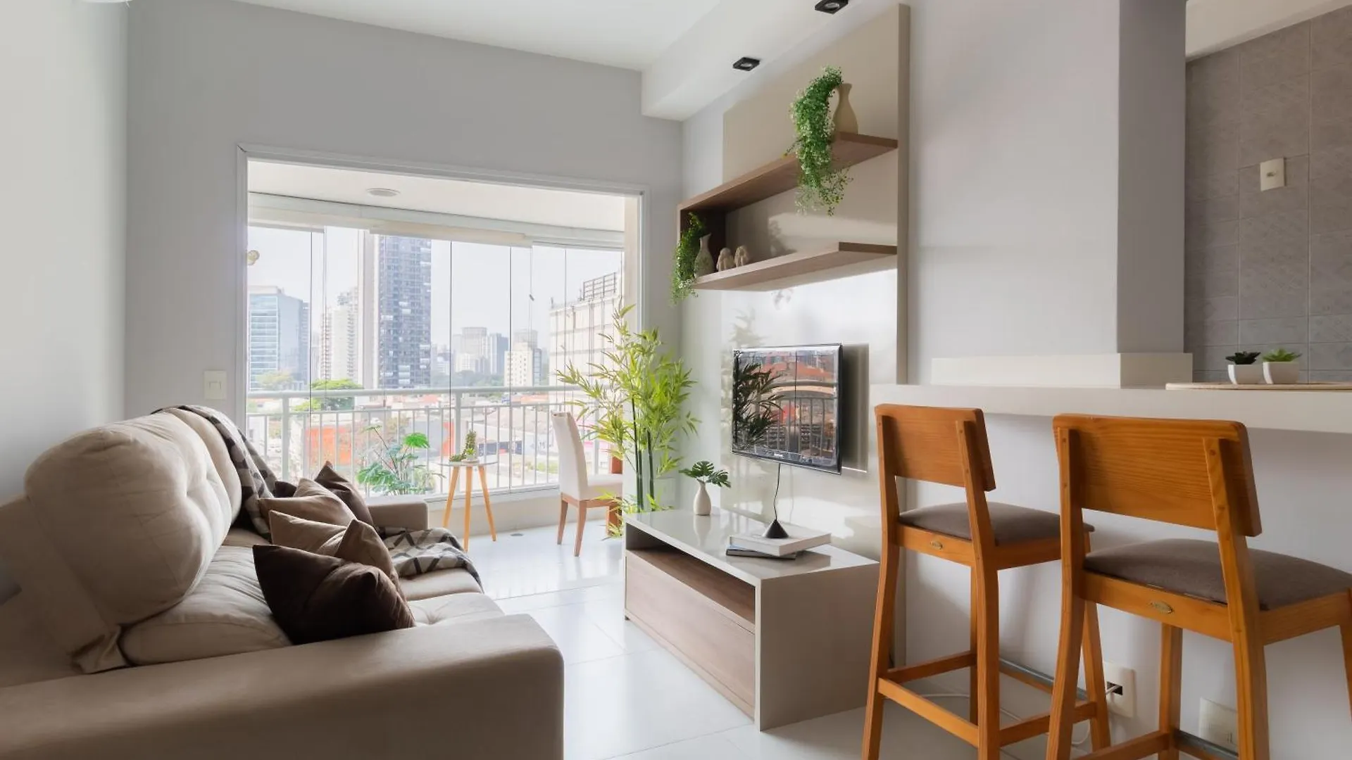 3 Quartos Thera Faria Lima São Paulo